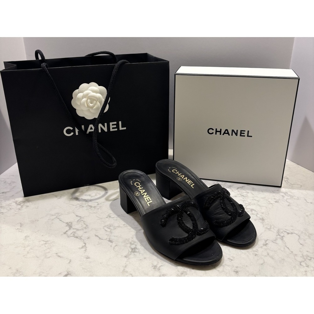 Chanel‎ Black Leather Beaded CC Logo Block Heel Mule Sandals 36.5 Made in Italy
